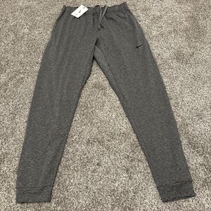 NEW Nike Heather Gray Standard Fit Yoga Pants Men’s Size Large AT5696-032